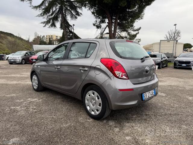 Auto - Hyundai i20 1.2 5p. econext sound edition