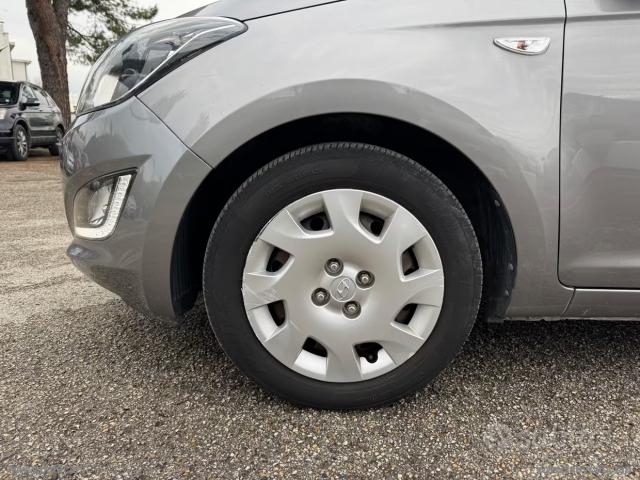 Auto - Hyundai i20 1.2 5p. econext sound edition