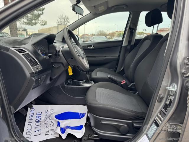 Auto - Hyundai i20 1.2 5p. econext sound edition