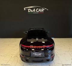 Auto - Porsche 911 carrera 4 gts