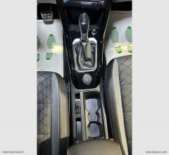 Auto - Volkswagen t-roc 2.0 tdi scr 150 cv dsg r-line