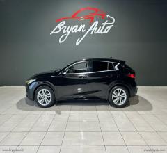 Auto - Infiniti q30 1.5d premium tech gallery white