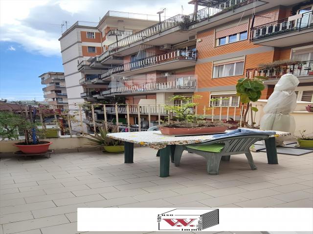 Appartamenti in Vendita - Appartamento in vendita a napoli vomero