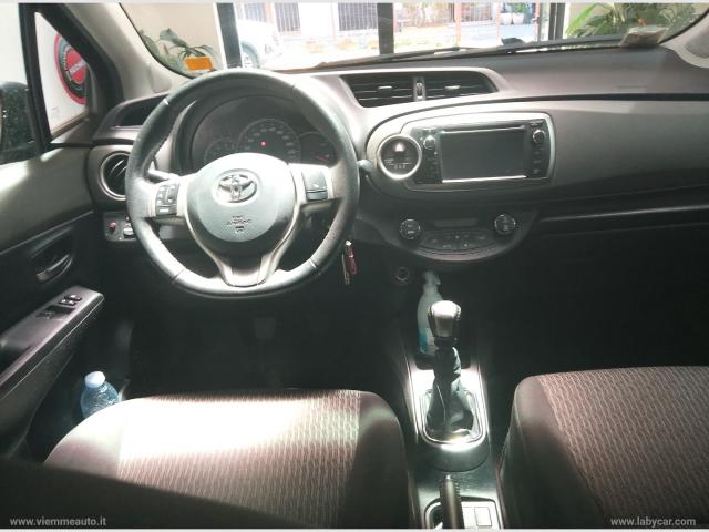 Auto - Toyota yaris 1.4 d-4d 5p. lounge
