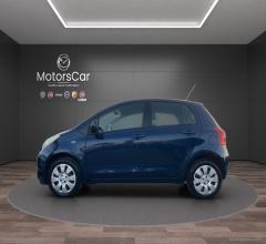 Auto - Toyota yaris 1.0 5p.