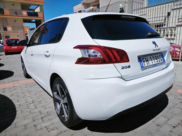 Auto - Peugeot 308 bluehdi 120 s&s allure