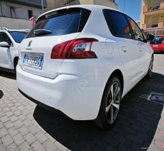 Auto - Peugeot 308 bluehdi 120 s&s allure