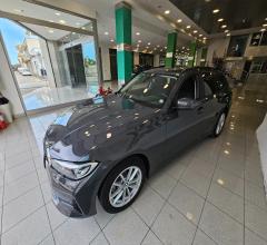 Auto - Bmw 318d touring business advantage aut.