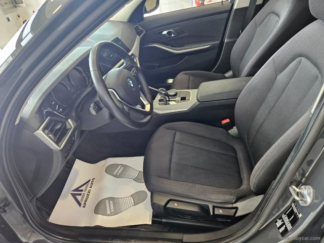 Auto - Bmw 318d touring business advantage aut.