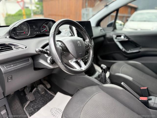 Auto - Peugeot 208 1.2 vti 82 cv 3p. allure