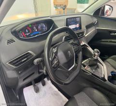 Auto - Peugeot 3008 puretech turbo 130 s&s allure