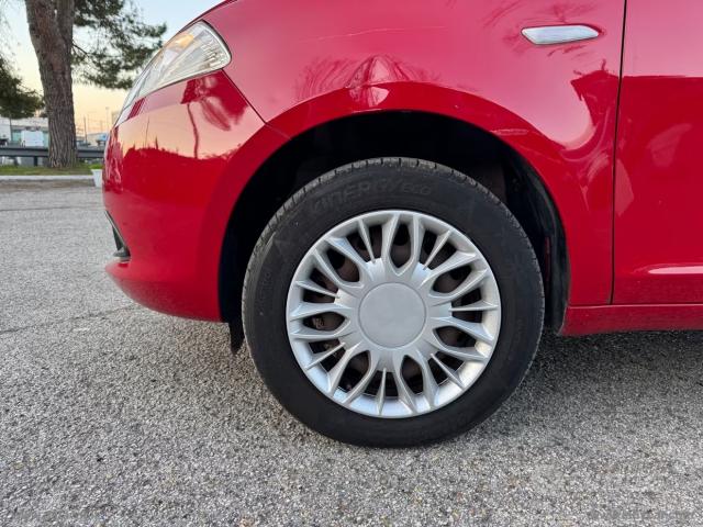 Auto - Lancia ypsilon 0.9 t.air 85cv 5p.met.ec.elef.