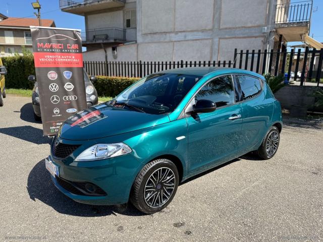 Lancia ypsilon 1.2 69 cv 5p. gold