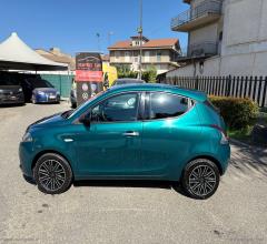 Auto - Lancia ypsilon 1.2 69 cv 5p. gold