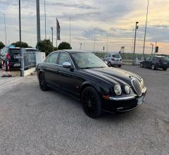 Auto - Jaguar s-type 2.5 v6 24v cat executive