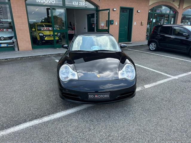 Auto - Porsche 911 carrera cabrio