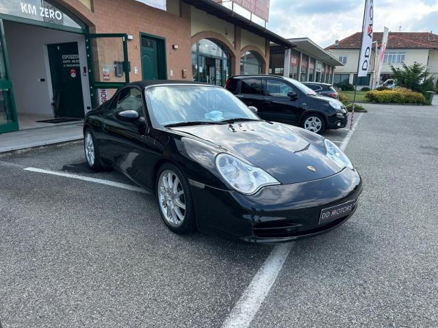Auto - Porsche 911 carrera cabrio