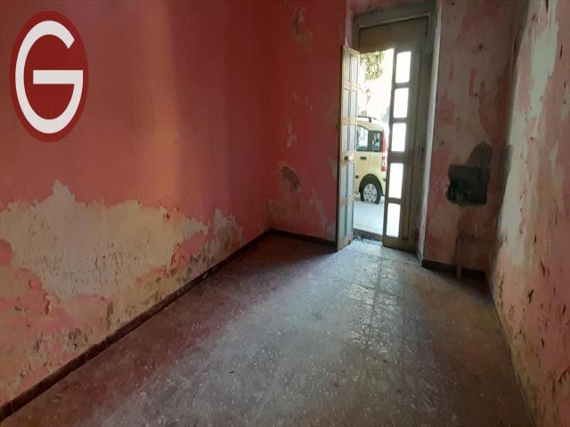 Appartamenti in Vendita - Appartamento in vendita a cittanova centro storico