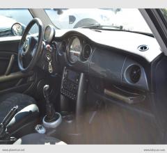 Auto - Mini mini one d de luxe