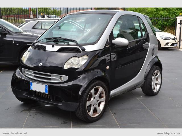 Smart fortwo coupÃ© 800 cdi 41cv