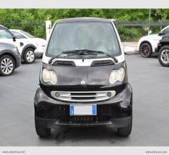 Auto - Smart fortwo coupÃ© 800 cdi 41cv