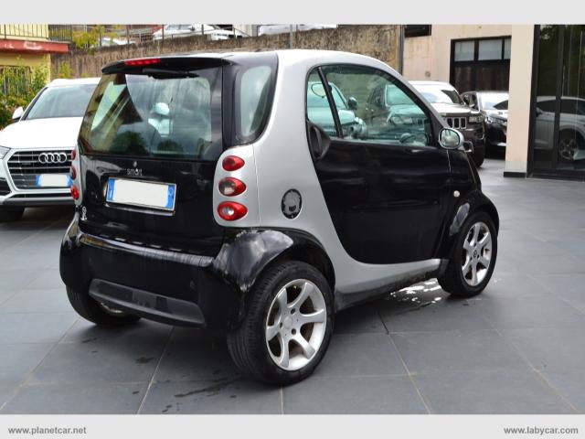Auto - Smart fortwo coupÃ© 800 cdi 41cv