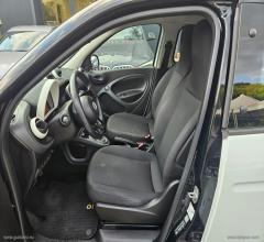 Auto - Smart forfour 70 1.0 twinamic youngster