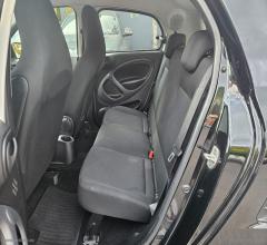 Auto - Smart forfour 70 1.0 twinamic youngster