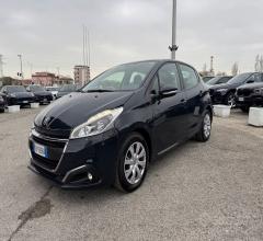 Auto - Peugeot 208 puretech 82 5p. gpl allure