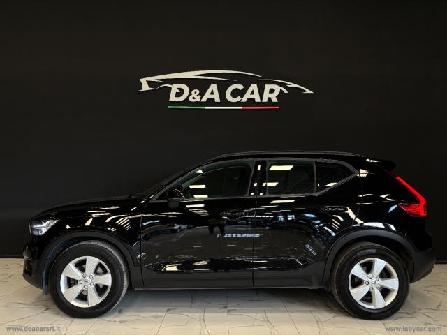 Volvo xc40 t2 momentum core