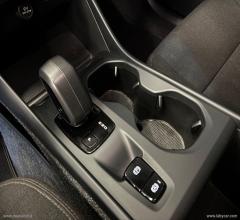 Auto - Volvo xc40 t2 momentum core