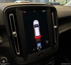 Auto - Volvo xc40 t2 momentum core