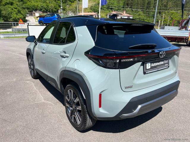 Auto - Toyota yaris cross 1.5 hybrid 5p.e-cvt premiere
