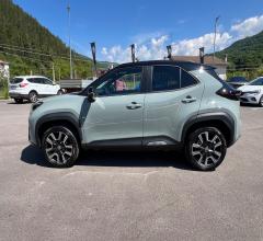 Auto - Toyota yaris cross 1.5 hybrid 5p.e-cvt premiere