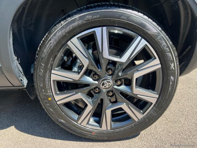 Auto - Toyota yaris cross 1.5 hybrid 5p.e-cvt premiere