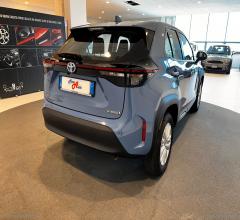 Auto - Toyota yaris cross 1.5 hybrid 5p. e-cvt busin.