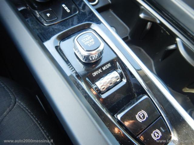 Auto - Volvo xc60 b4