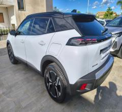 Auto - Peugeot 2008 bluehdi 130 s&s eat8 gt