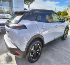 Auto - Peugeot 2008 bluehdi 130 s&s eat8 gt