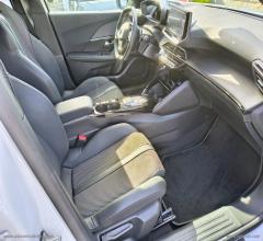 Auto - Peugeot 2008 bluehdi 130 s&s eat8 gt