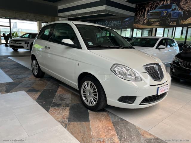 Auto - Lancia ypsilon 1.2 argento