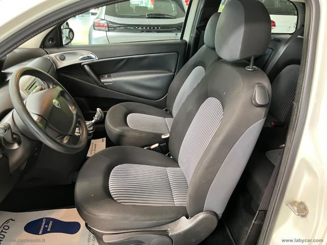 Auto - Lancia ypsilon 1.2 argento