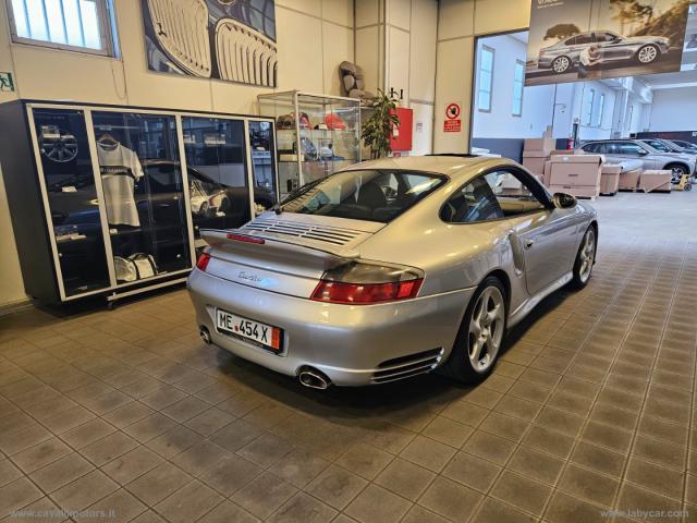 Auto - Porsche 911 turbo coupÃ©