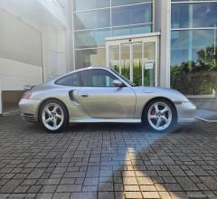 Auto - Porsche 911 turbo coupÃ©