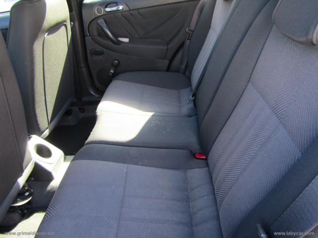 Auto - Alfa romeo 147 1.9 jtd
