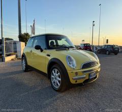 Auto - Mini mini 1.6016v one de luxe