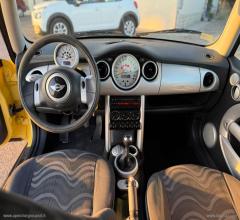 Auto - Mini mini 1.6016v one de luxe