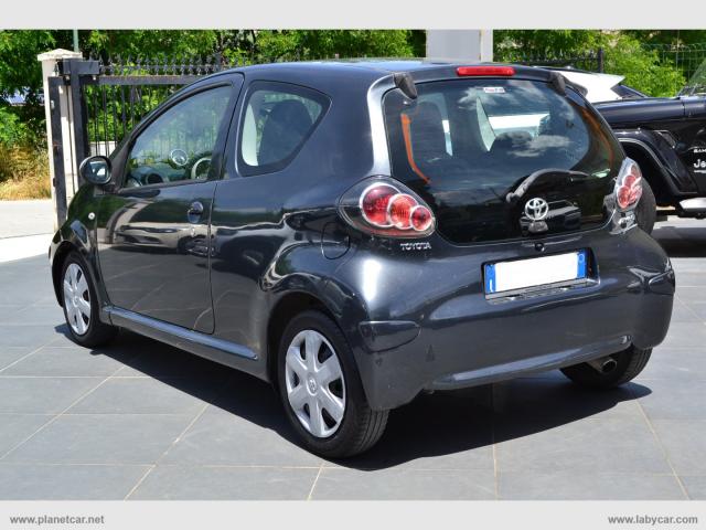 Auto - Toyota aygo 1.0 vvt-i 3p.