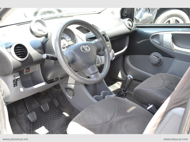 Auto - Toyota aygo 1.0 vvt-i 3p.