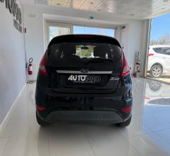 Auto - Ford fiesta 1.4 5p. bz.- gpl titanium